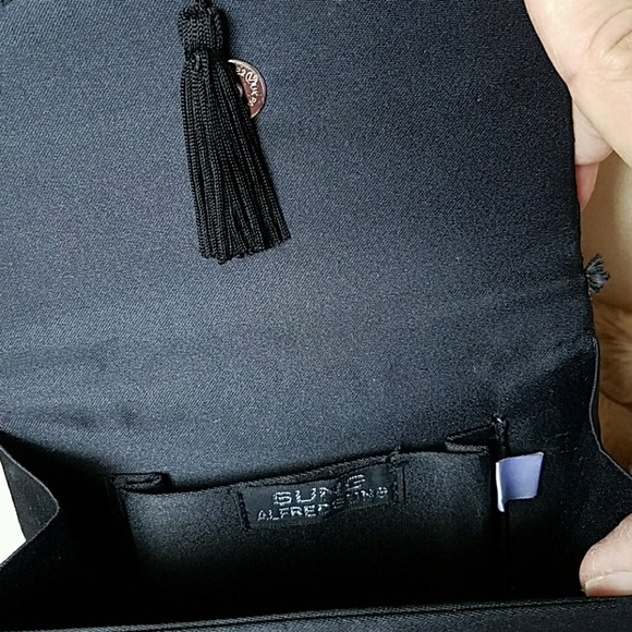 Alfred Sung Small Black Evening Bag - Picture 2 of 7